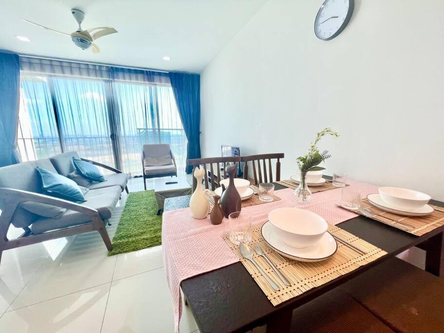 T3 1-10 Pax Trefoil 2Room Setia Alam Cozy Home Wifi Tv Exterior foto
